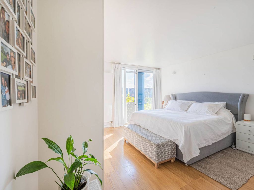 West Parkside, Greenwich, London SE10  