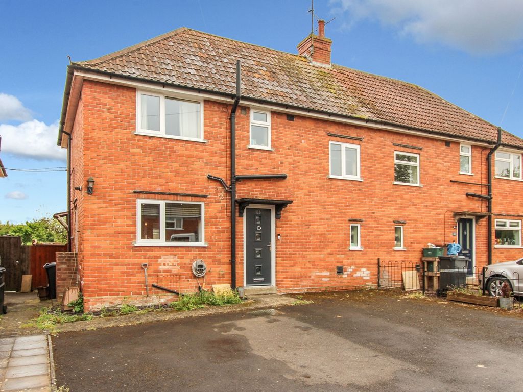 3 bed semidetached house for sale in Seaton Road, Yeovil BA20, £