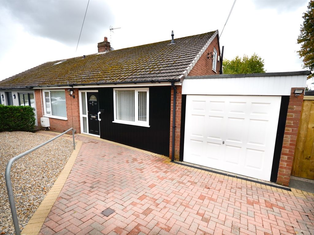 2 bed bungalow for sale in The Green, Kibblesworth, Gateshead NE11 Zoopla