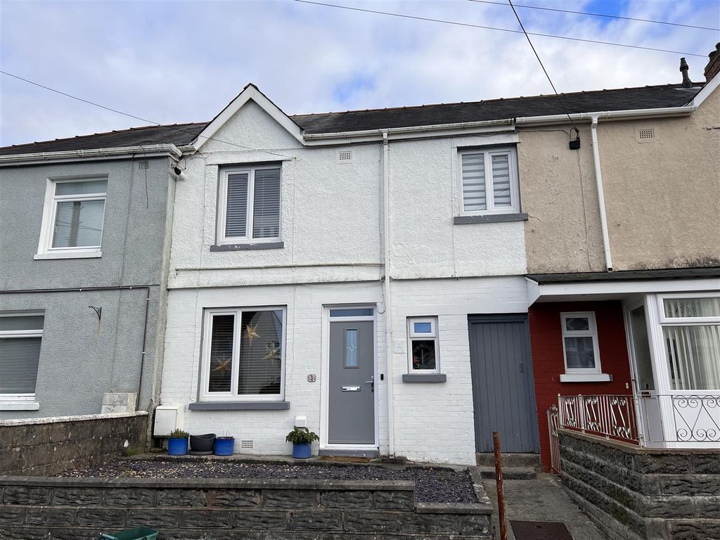 3 bed terraced house for sale in Heol Aman, Glanamman, Ammanford SA18
