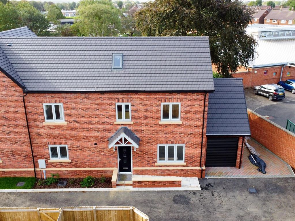 New home, 4 bed semidetached house for sale in Briar Gate, Long Eaton, Nottingham NG10, £