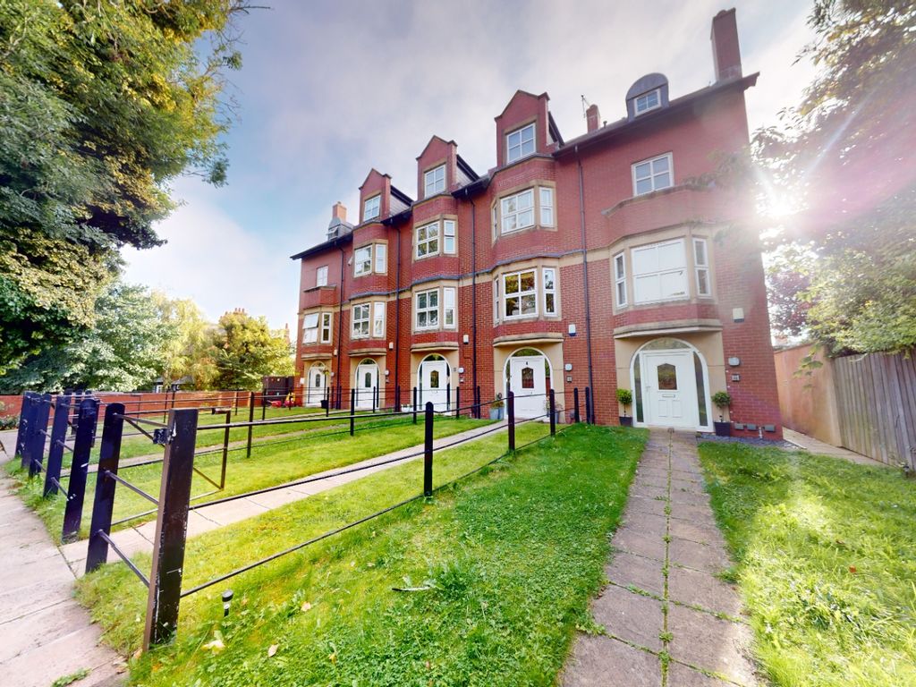 4 bed town house for sale in Sunderland Road, South Shields, Tyne And