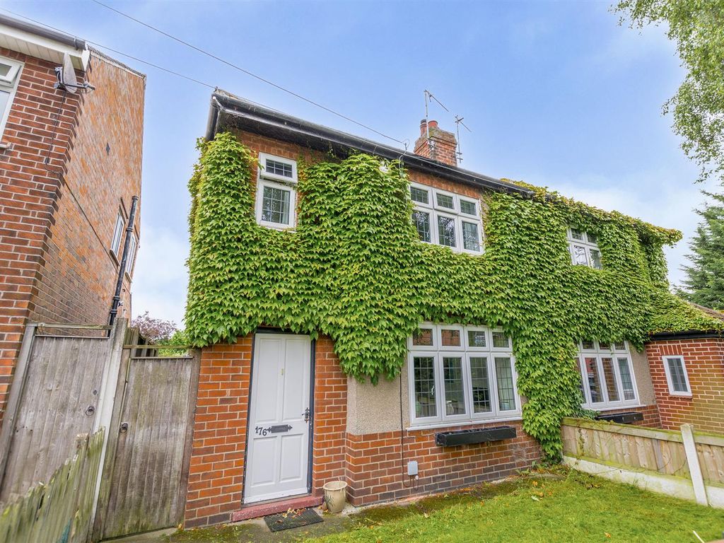 2 bed semidetached house for sale in Wollaton Road, Beeston