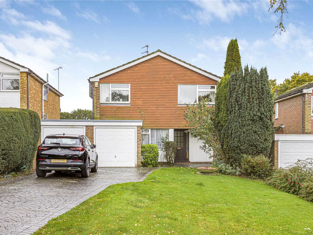 4 bed detached house for sale in Green Meadow, Little Heath
