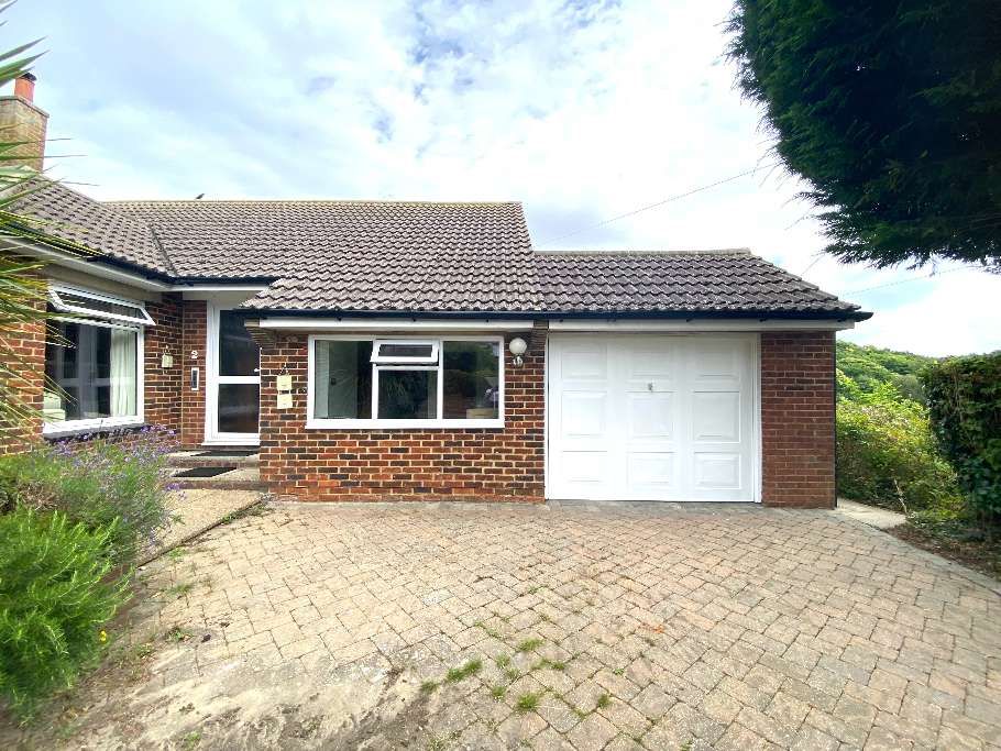 3 bed bungalow for sale in Woodlands Drive, Hythe CT21 Zoopla