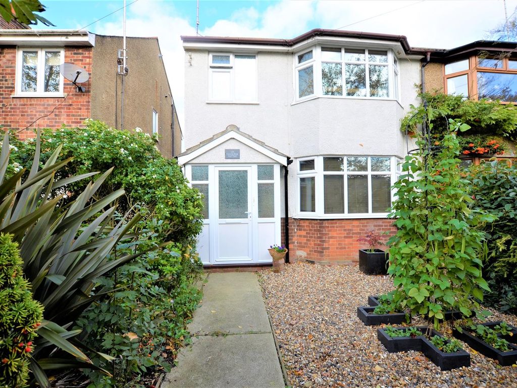 3 bed semidetached house for sale in Victoria Road, Oulton Broad