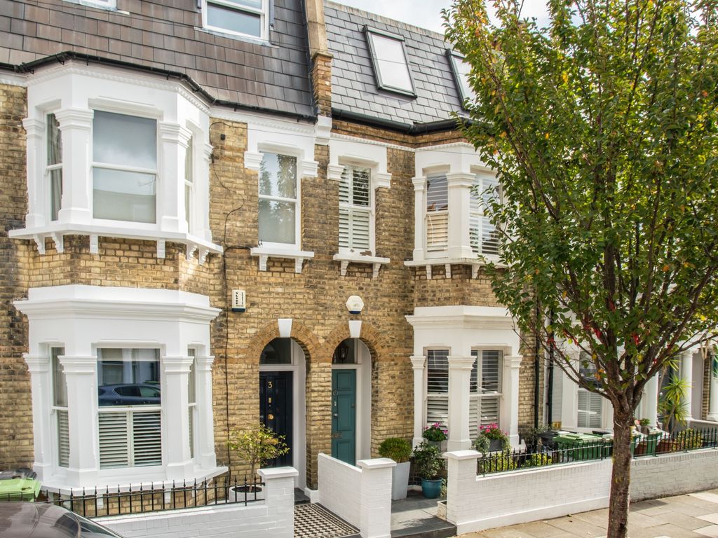 Cortayne Road, Parsons Green SW6  