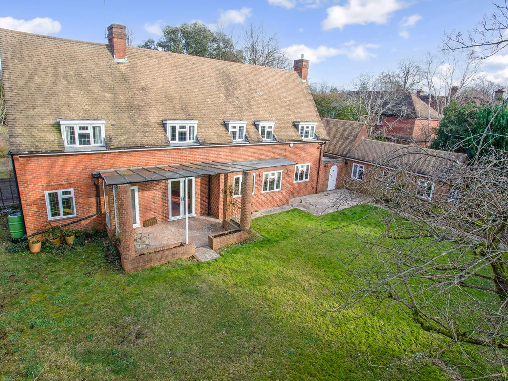 4 bed detached house for sale in Downs Avenue, Epsom KT18, £1,250,000