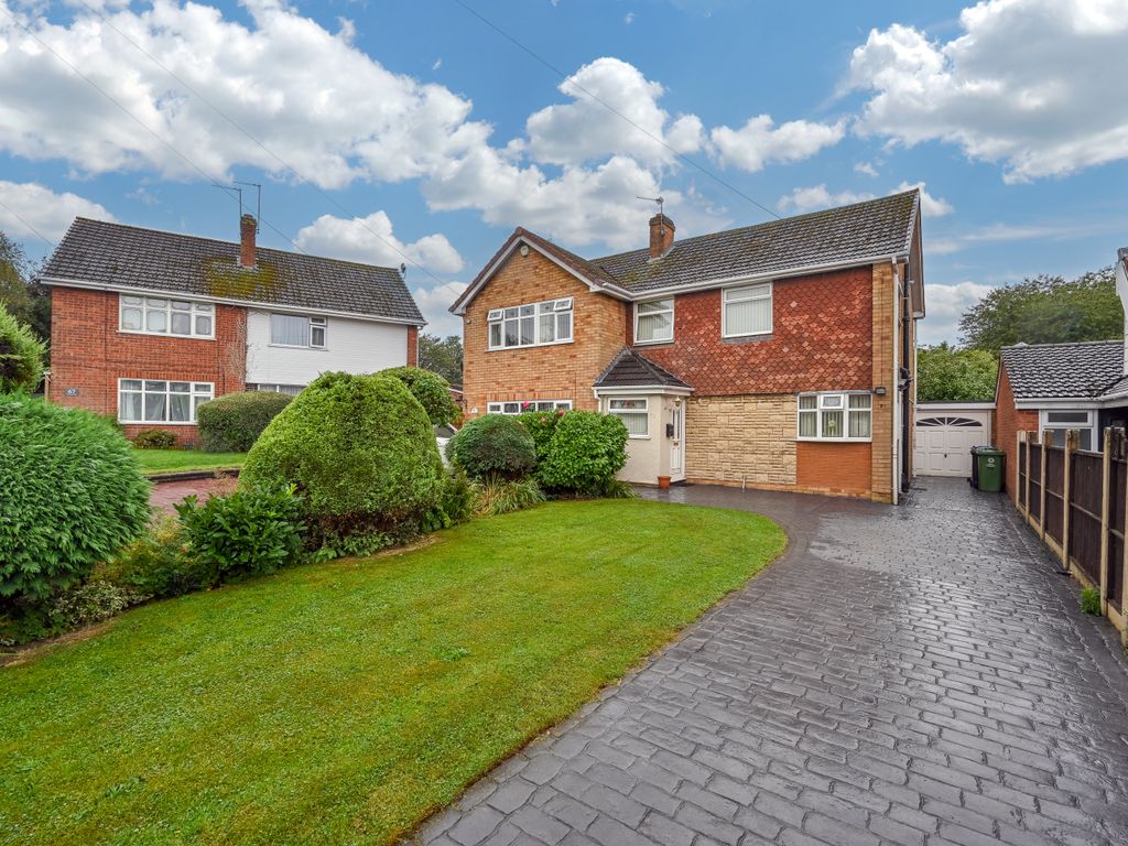 3 bed semidetached house for sale in Brooklands Avenue, Great Wyrley