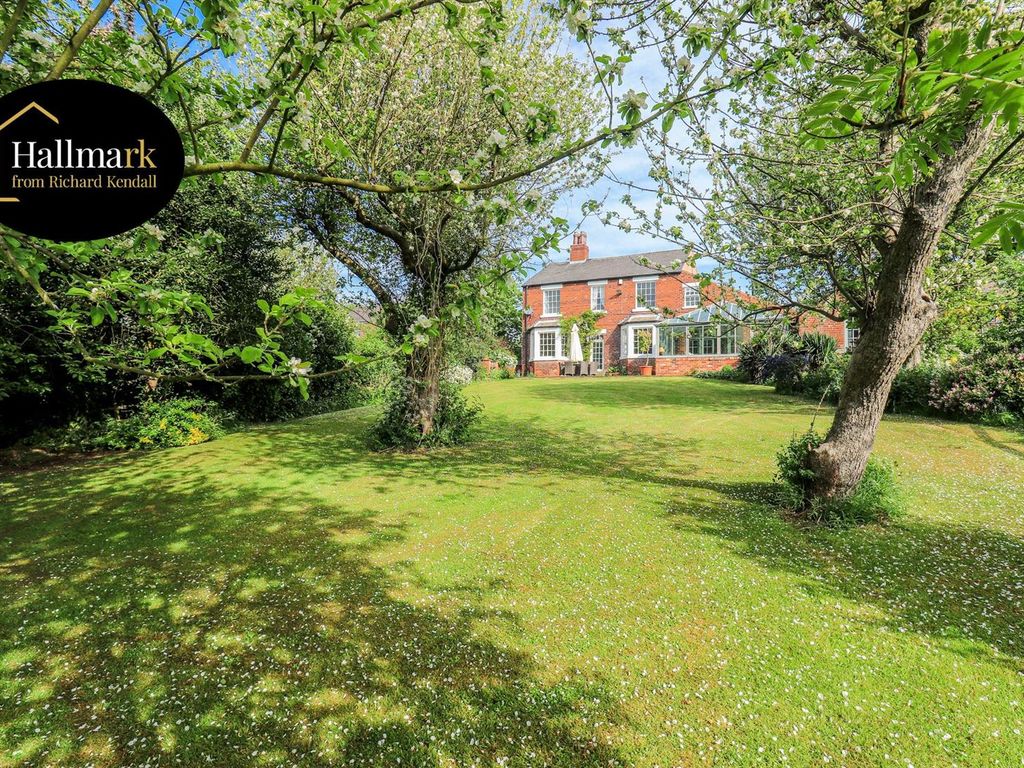 4 bed detached house for sale in Hallmark Fine Home Doncaster Road