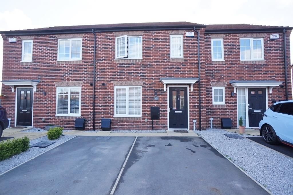 3 bed town house for sale in Staxton Grove, Castleford WF10 Zoopla