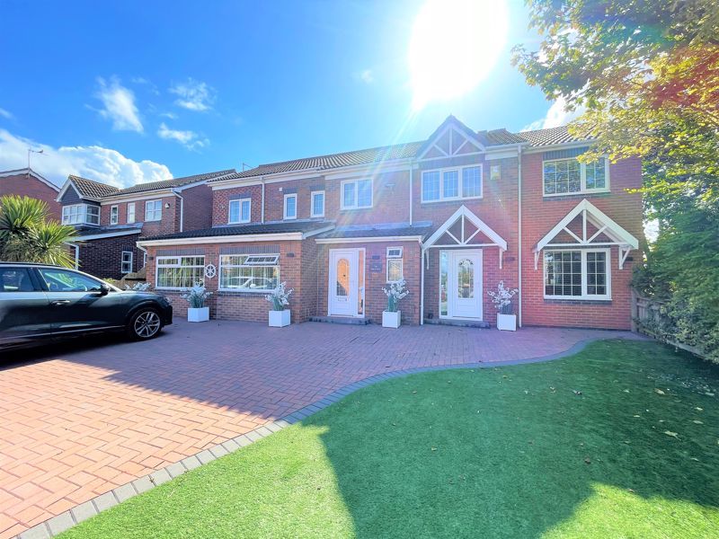 6 bed detached house for sale in Harbour Way, Victoria Dock HU9 Zoopla