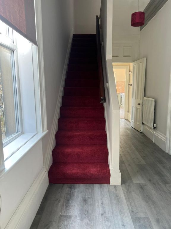 5 bed terraced house to rent in Mountjoy Road, Huddersfield HD1, £1,250