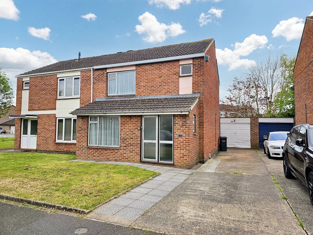 2 bed semidetached house for sale in Normandy Drive, Taunton TA1, £