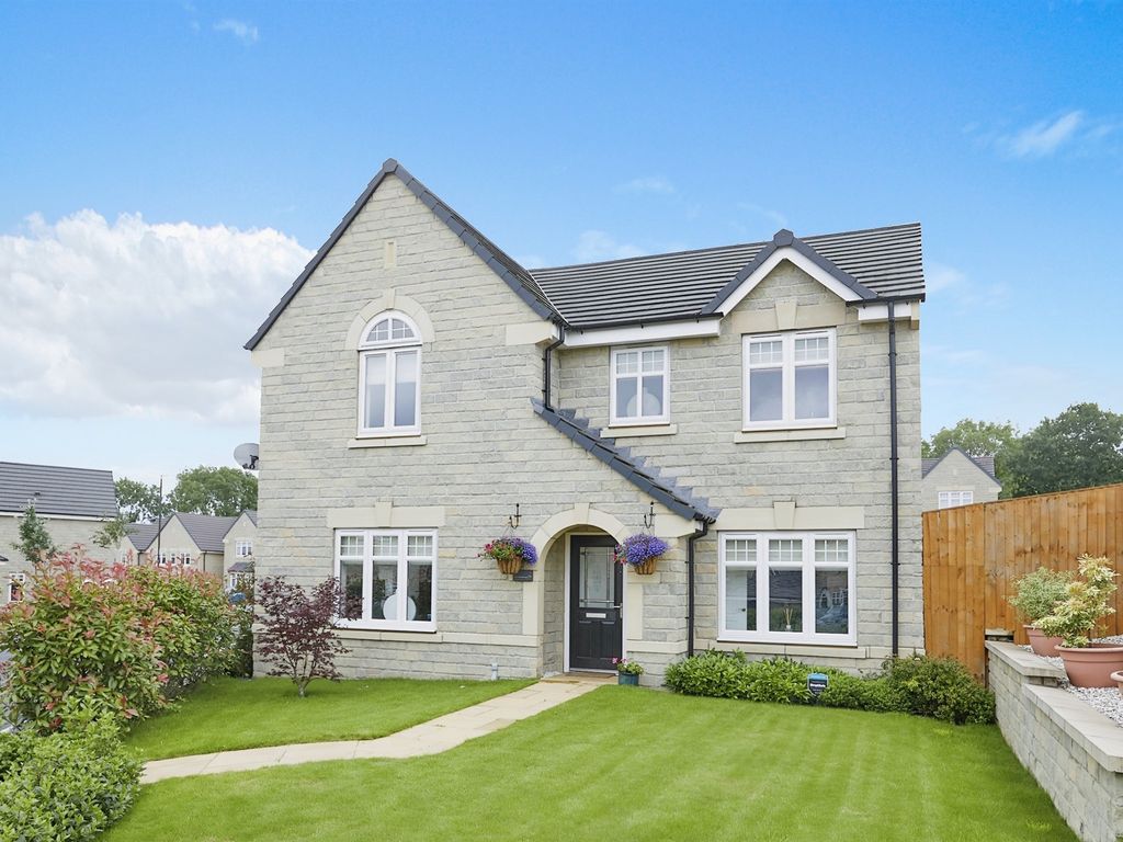 4 bed detached house for sale in Coalburn Crescent, Crich, Matlock DE4