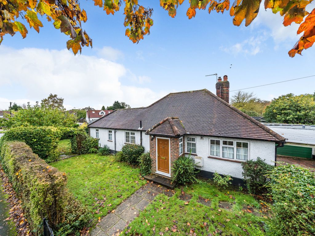 2 bed bungalow for sale in Woking, Surrey GU22, £600,000 Zoopla