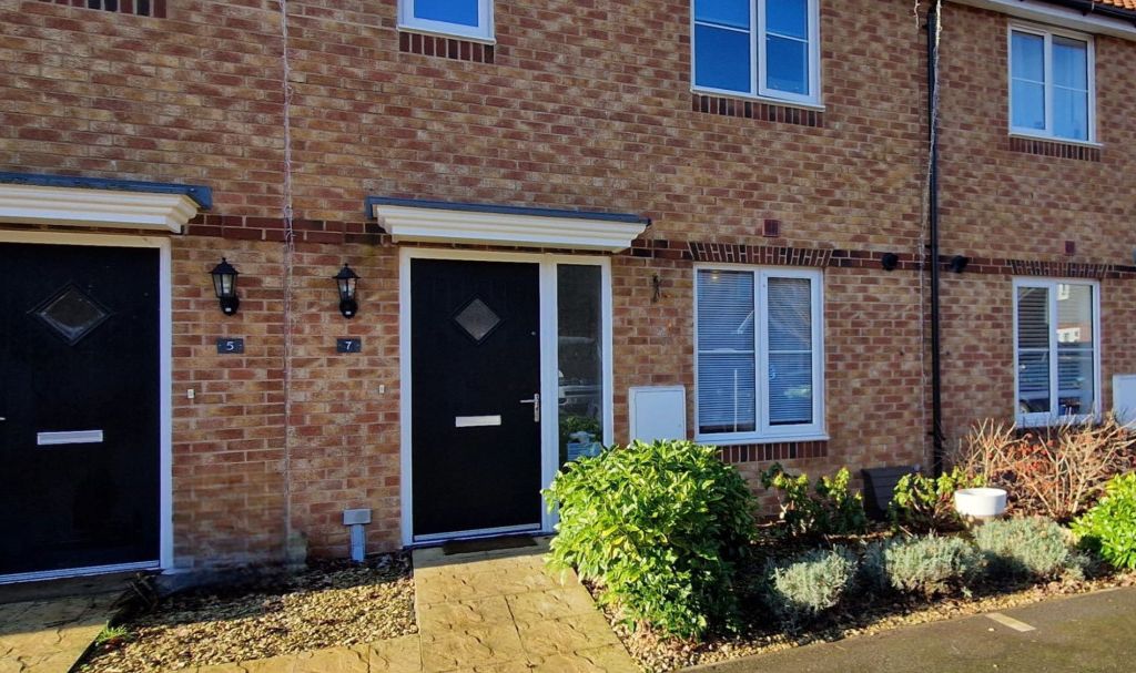 2 bed terraced house for sale in Samphire Close, Harwell, Didcot OX11