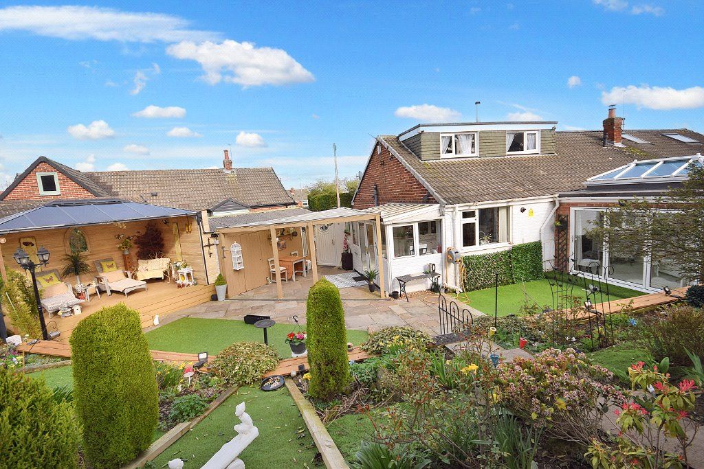 3 bed bungalow for sale in Mackie Hill Close, Crigglestone, Wakefield