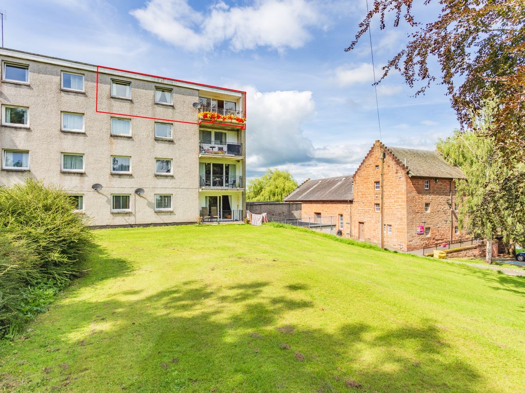 2 bed flat for sale in Millbrae Street, Dumfries DG2, £70,000 Zoopla