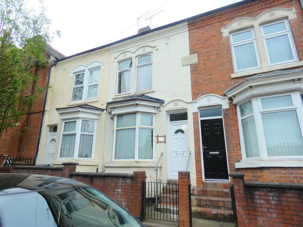 3 bed terraced house for sale in Beaumont Road, Spinney Hills
