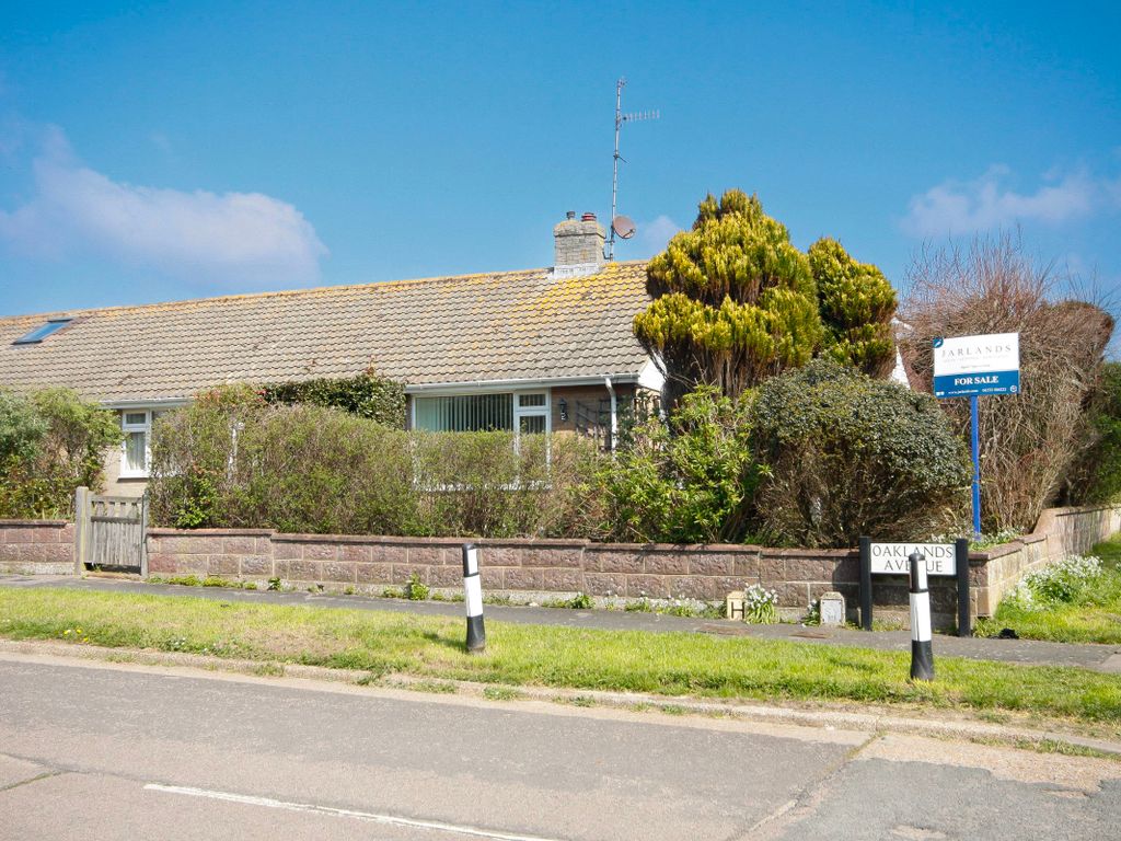 2 bed semidetached bungalow for sale in Oaklands Avenue, Saltdean