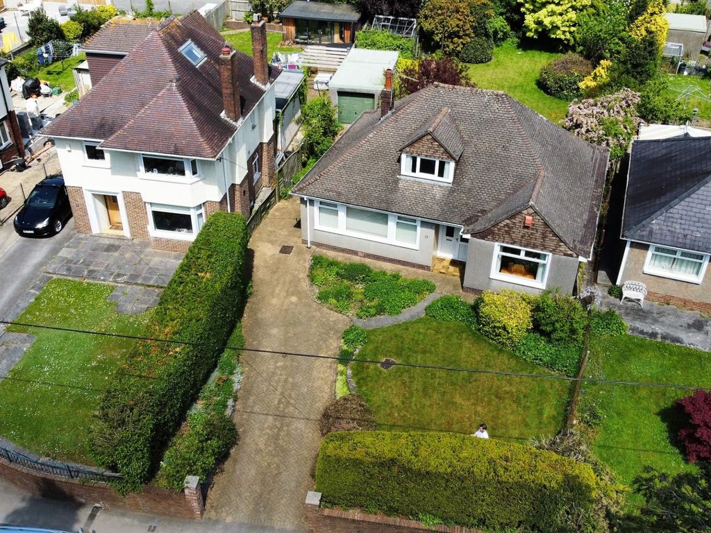 3 bed detached bungalow for sale in Felindre Road, Pencoed, Bridgend