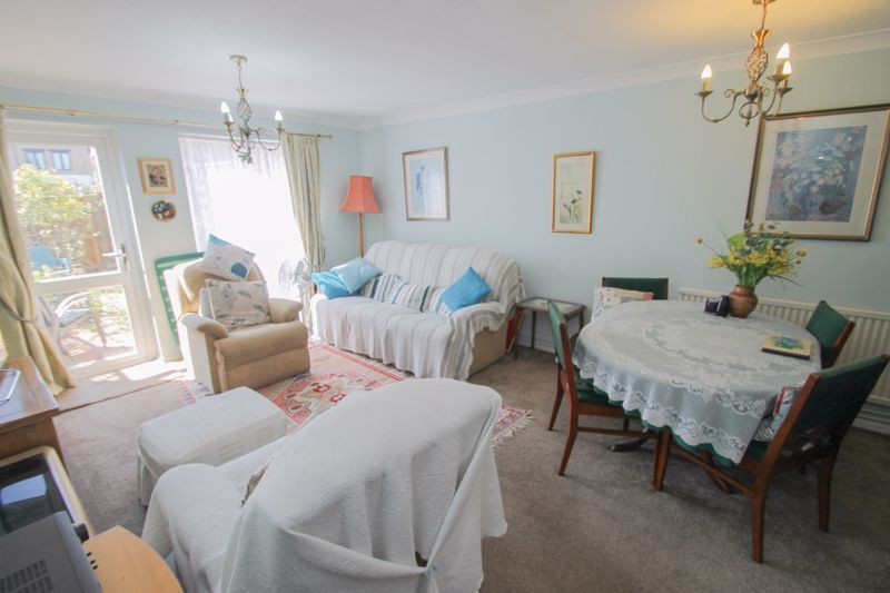 2 bed terraced house for sale in Blenheim Road, Northolt UB5, £420,000