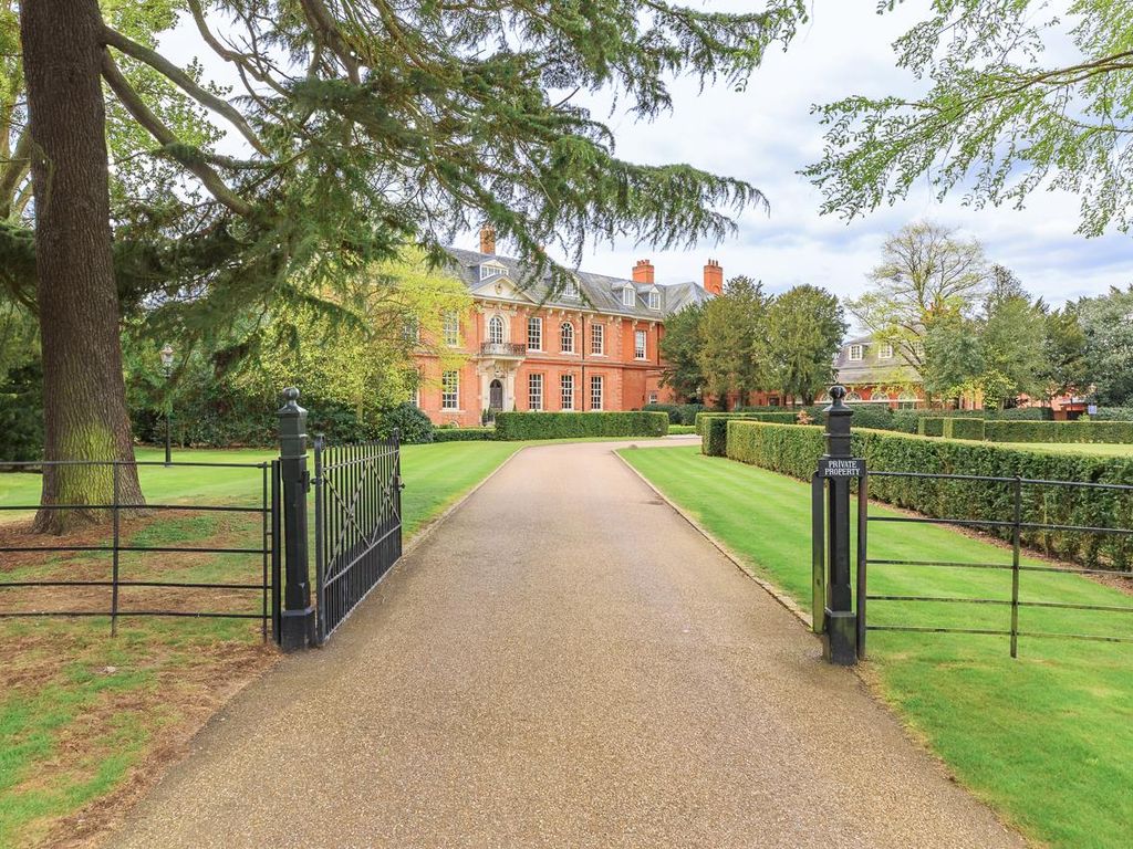 2 bed flat for sale in The Mansion, Balls Park, Hertford SG13 Zoopla