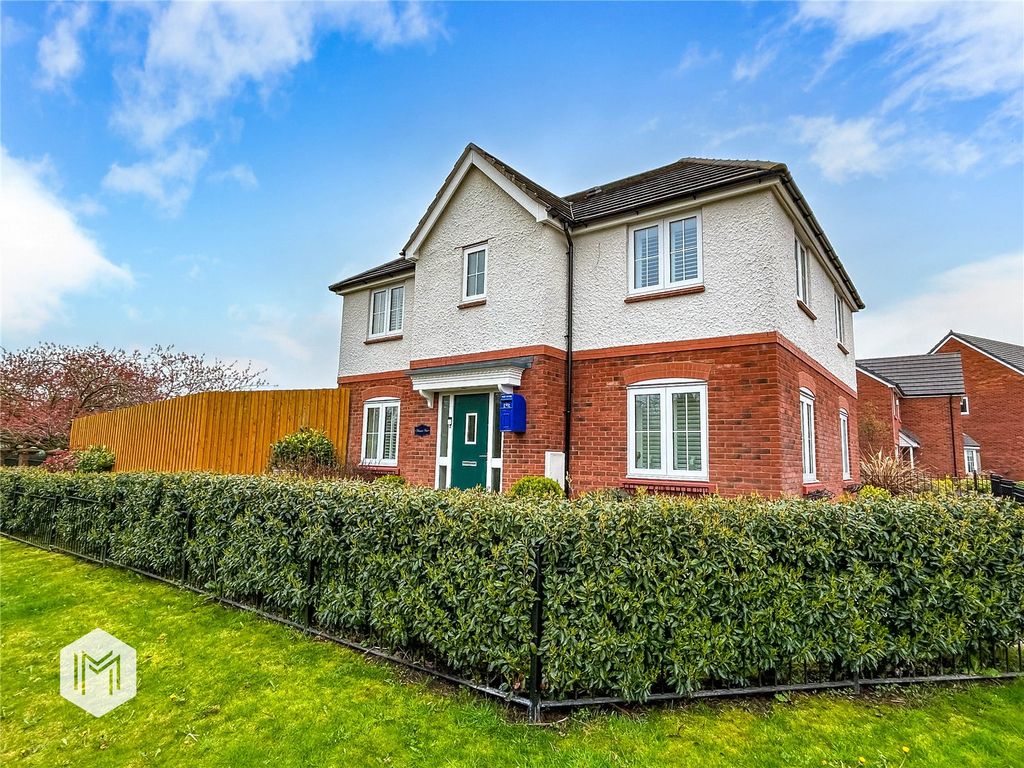 4 bed detached house for sale in Ravenfield Close, Culcheth, Warrington