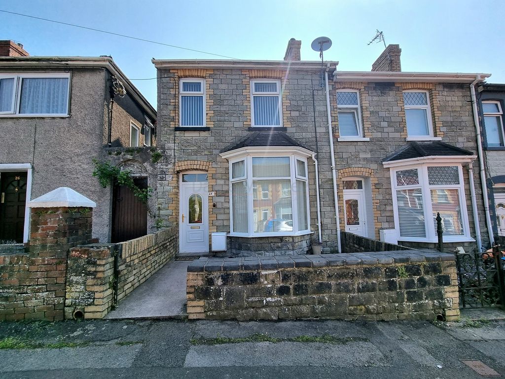 3 bed terraced house for sale in Charles Street, Bridgend, Bridgend