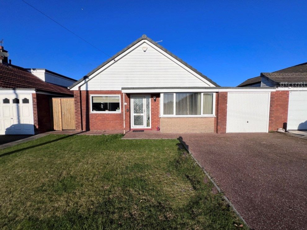 3 bed detached bungalow for sale in Greengate, Hutton, Preston PR4, £