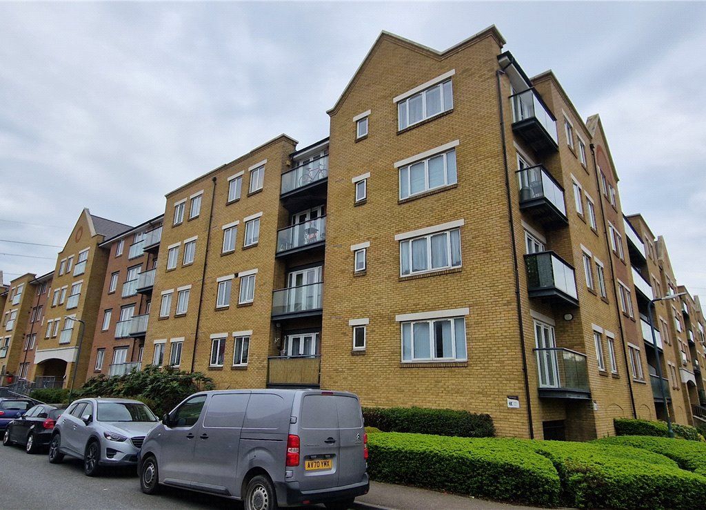 2 bed flat for sale in Black Eagle Drive, Northfleet, Gravesend, Kent