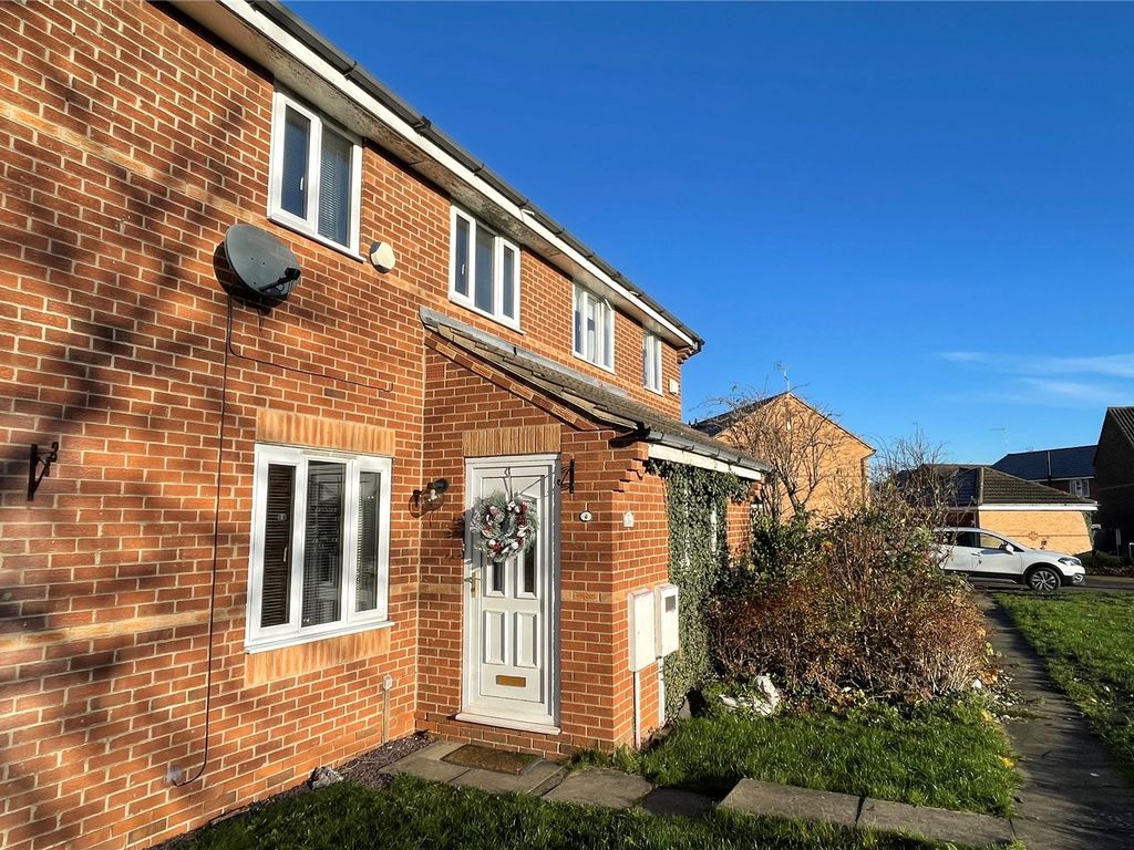 3 bed terraced house for sale in Edwards Court, Worksop