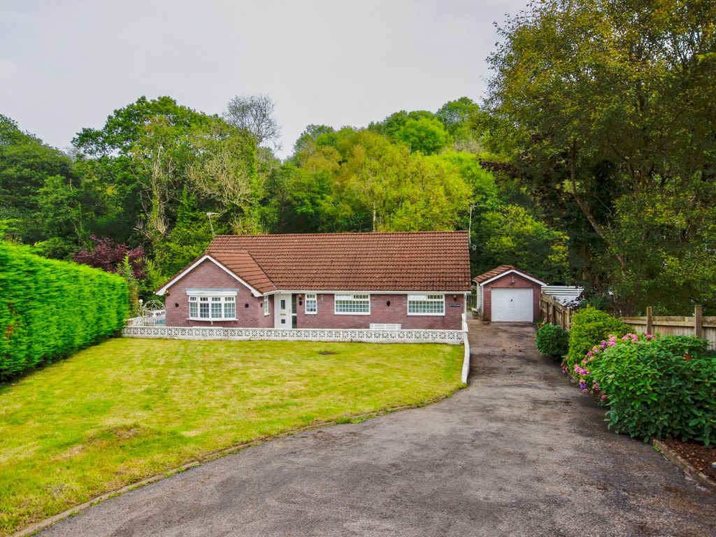 3 bed bungalow for sale in Greenfield Terrace, Argoed, Blackwood NP12