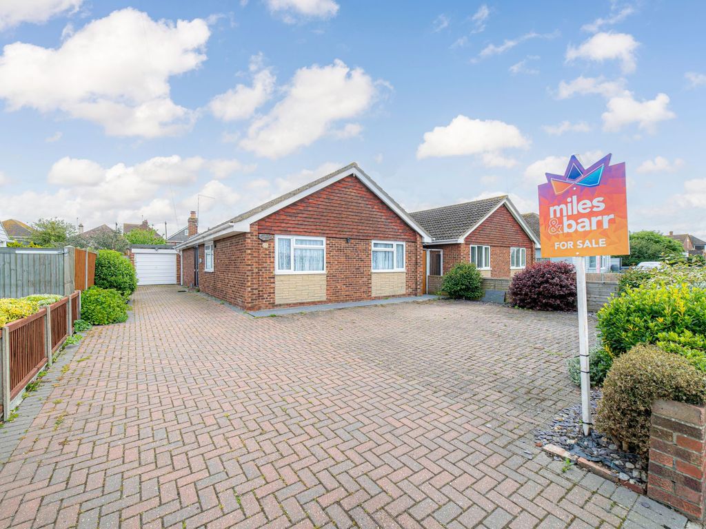 3 bed detached bungalow for sale in Hampton Pier Avenue, Herne Bay CT6