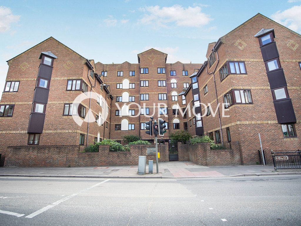 Rochester Gate, High Street, Rochester, Kent ME1  