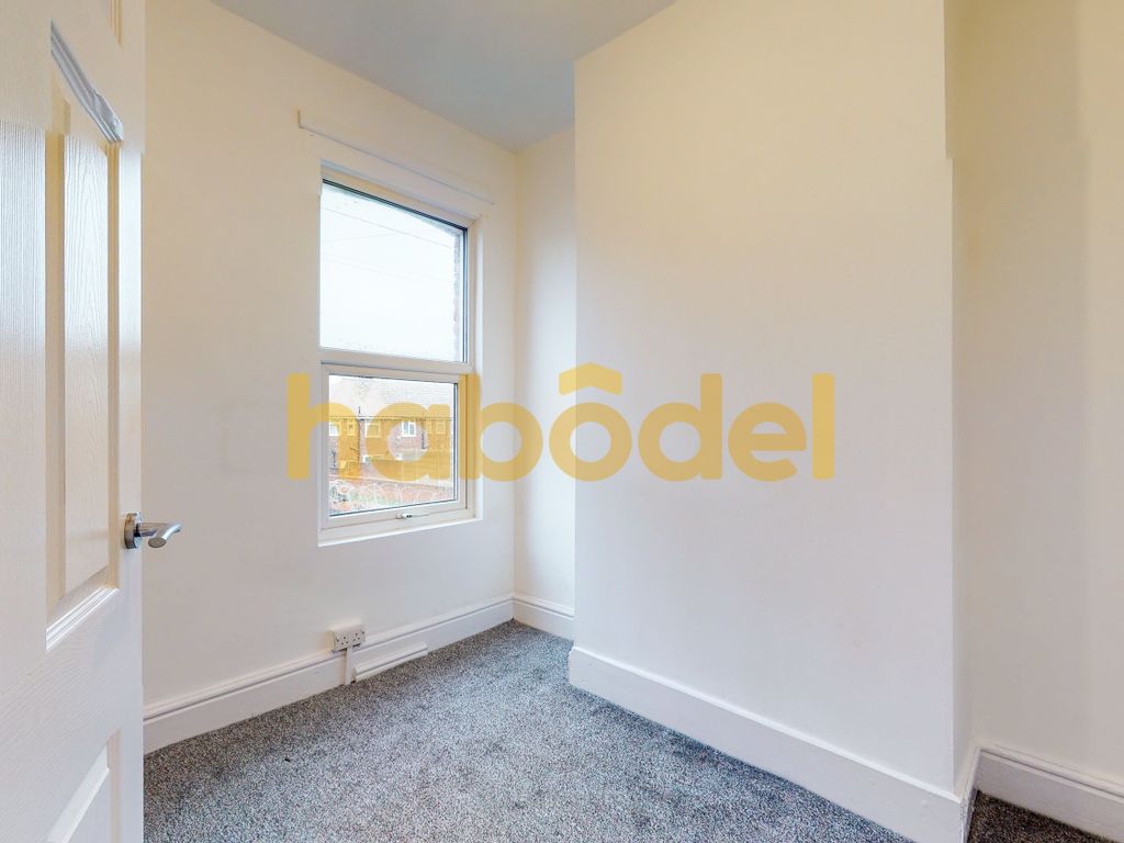 2 bed terraced house to rent in Wallasey CH44, £675 pcm Zoopla