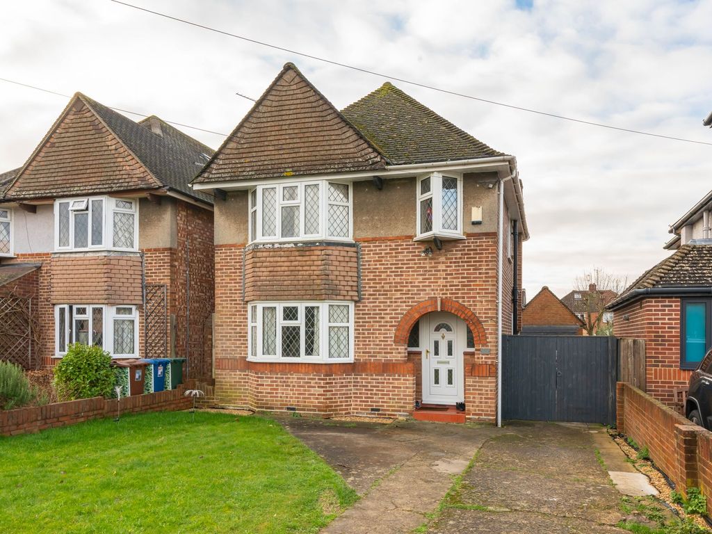 3 bed detached house for sale in Oxford Road, Kidlington OX5, £450,000 Zoopla