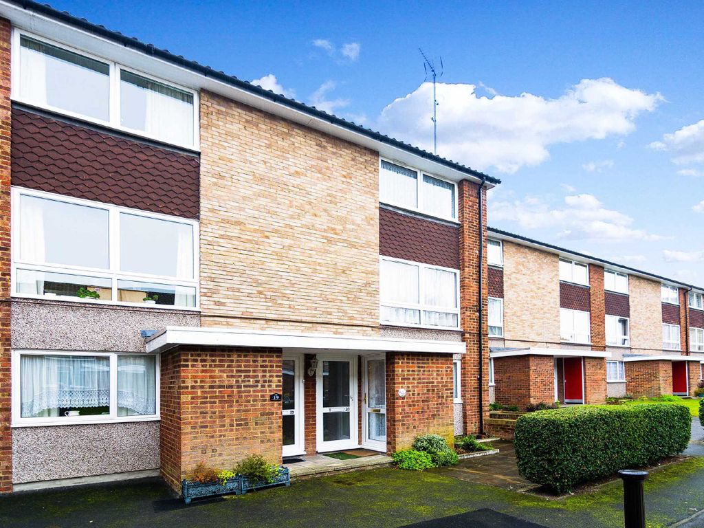 2 bed for sale in Upton Dene, Grange Road, Sutton, Surrey