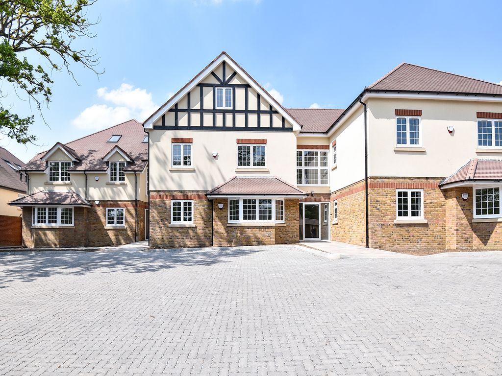 2 bed flat to rent in Century House, Swakeleys Road, Ickenham UB10 Zoopla