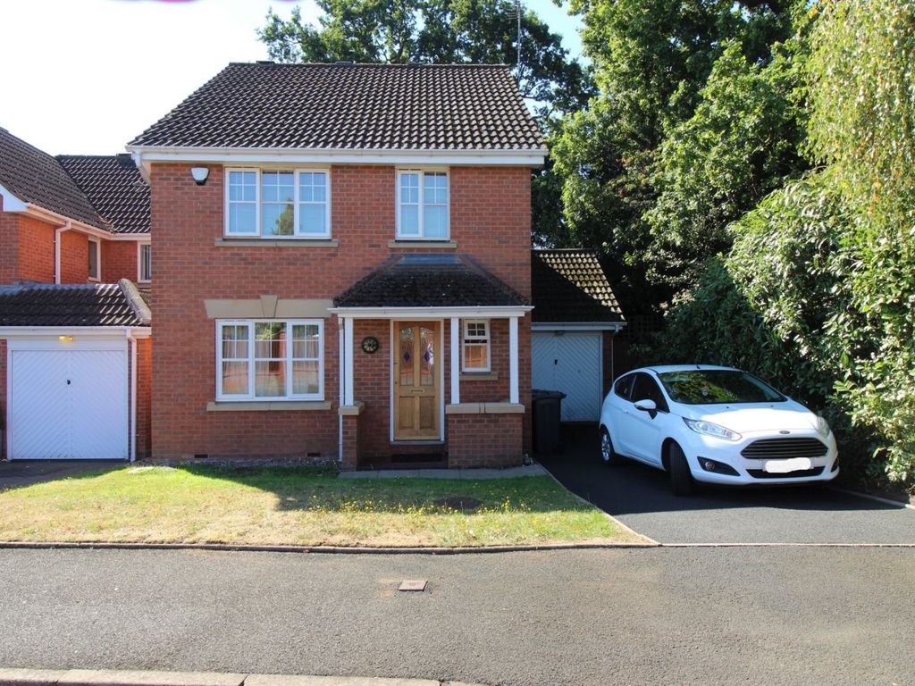 4 bed detached house for sale in Kingfisher Close, Birmingham, West