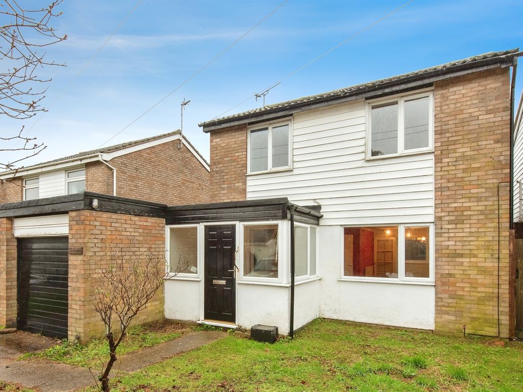 4 bed detached house for sale in Mill Gardens, Bury St. Edmunds