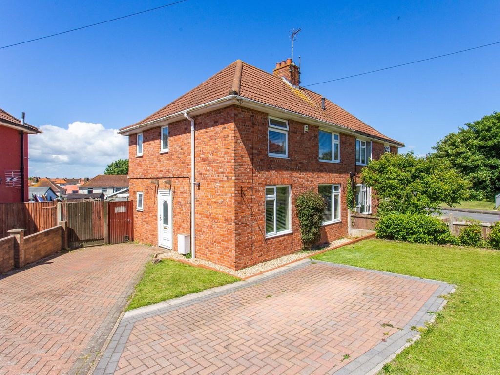 3 bed semidetached house for sale in Queens Road, Aylesham CT3, £