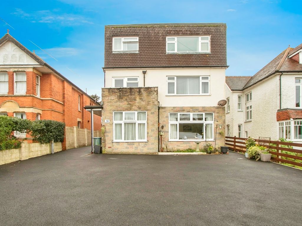 2 bed flat for sale in Foxholes Road, Southbourne, Bournemouth BH6, £