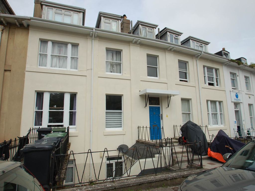 3 bed flat to rent in Park Hill Road, Torquay TQ1, £830 pcm Zoopla