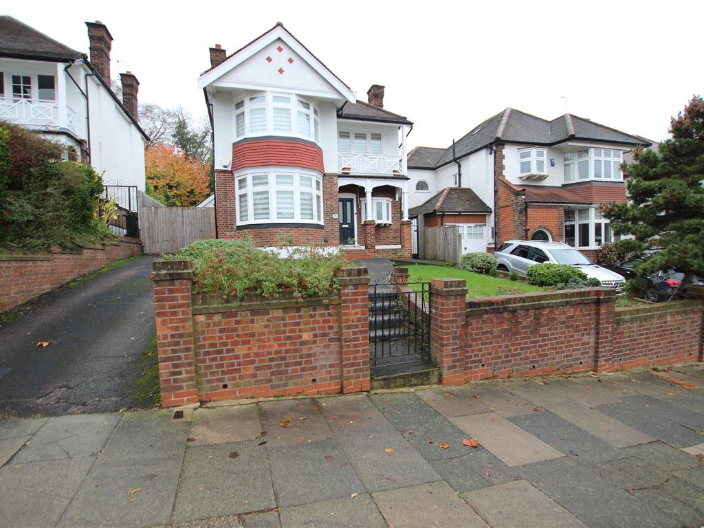 4 bed detached house for sale in Old Park Ridings, London N21 Zoopla