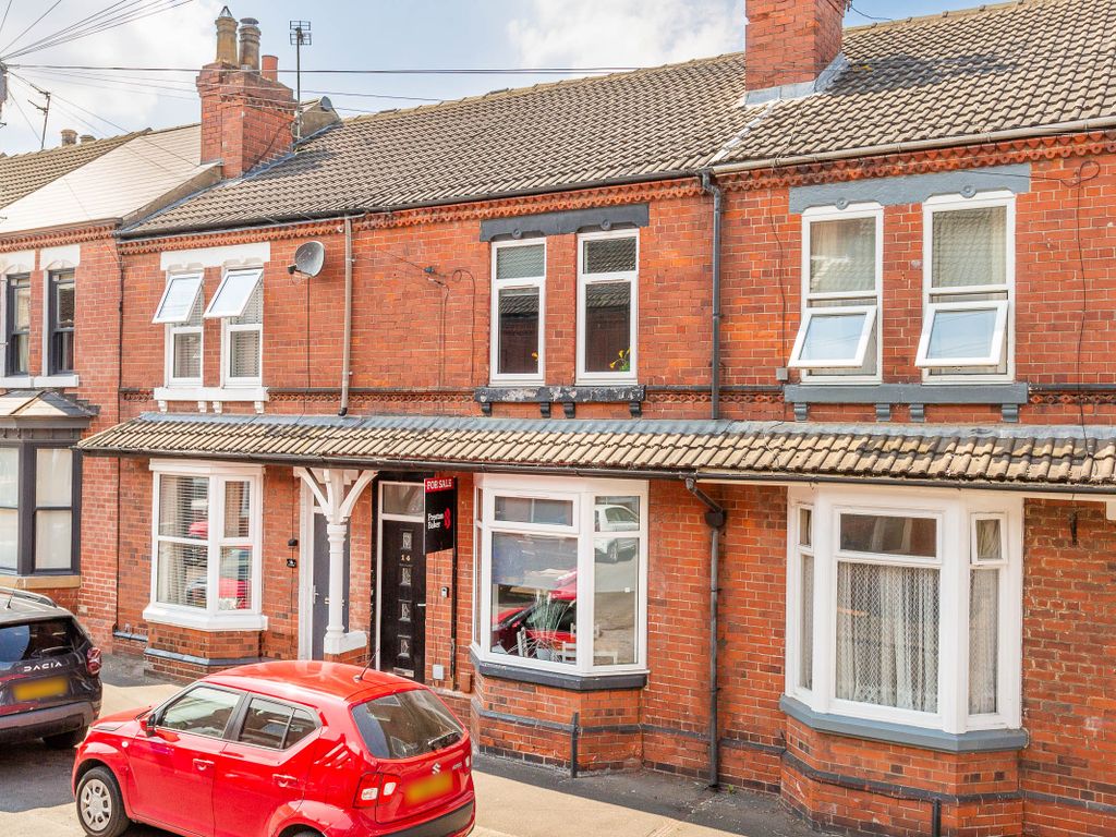 4 bed terraced house for sale in Beechfield Road, Hyde Park, Doncaster
