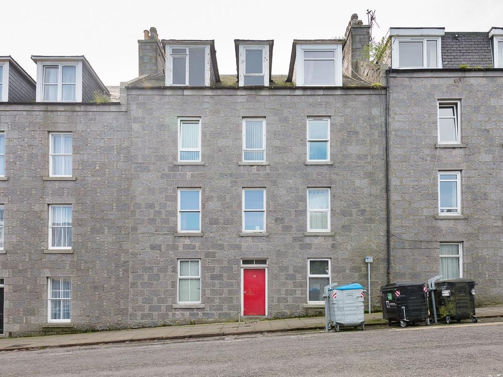2 bed flat to rent in Orchard Street, Old Aberdeen, Aberdeen AB24, £650