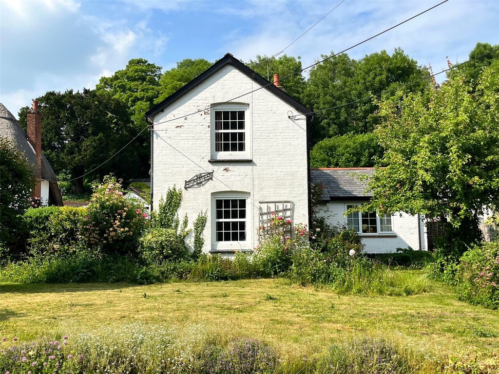 3 bed country house for sale in Over Wallop, Stockbridge, Hampshire