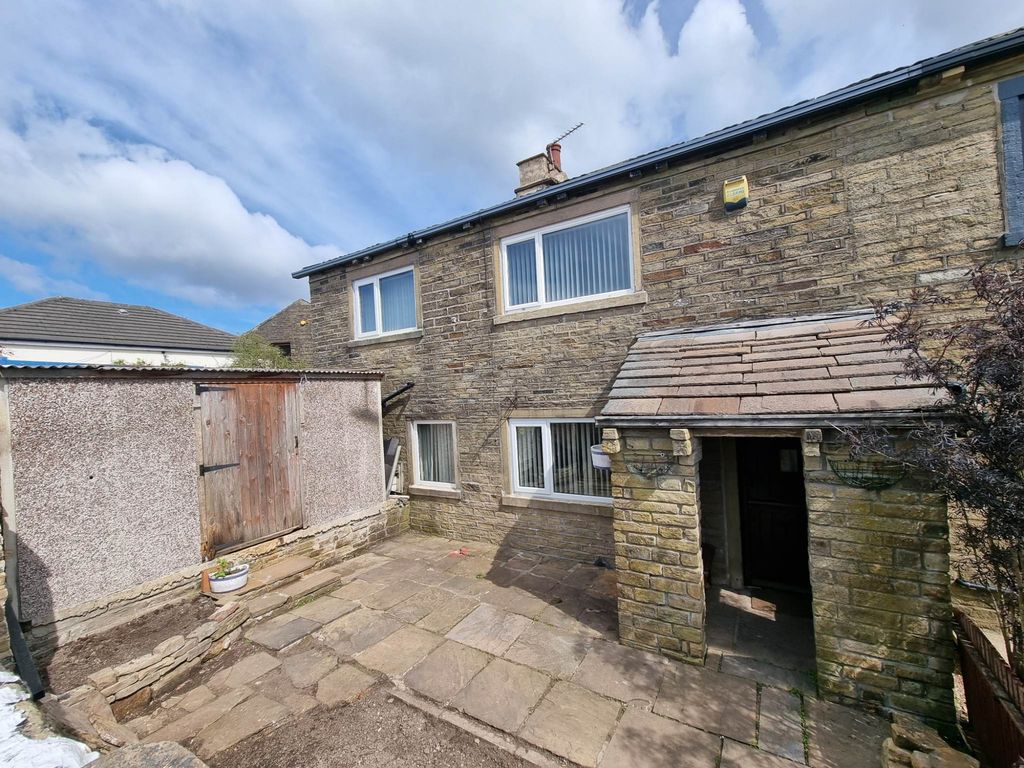2 bed terraced house for sale in Mount Tabor Road, Halifax, West